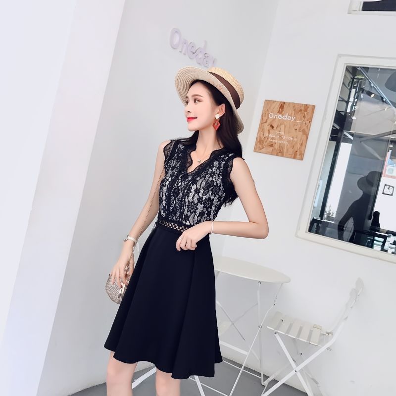 蕾丝的优雅永不过时，悠悠女人味挡不住，8090后女人穿，超美