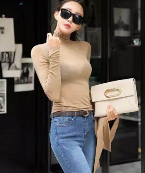 时尚装扮的牛仔裤美女，突显好身材，为女人添彩不少！