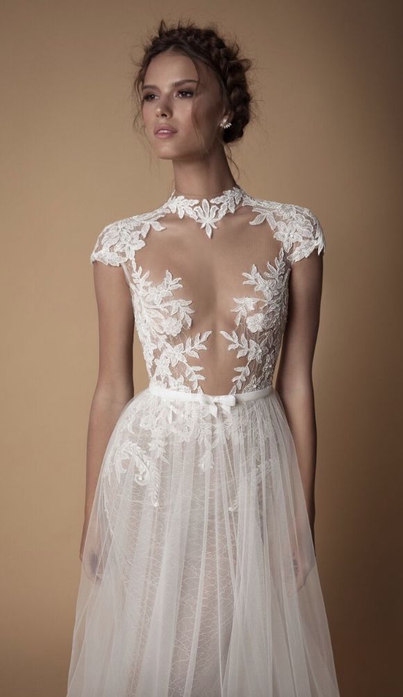 Berta婚纱:蕾丝与薄纱完美的结合带来天使般的魅力