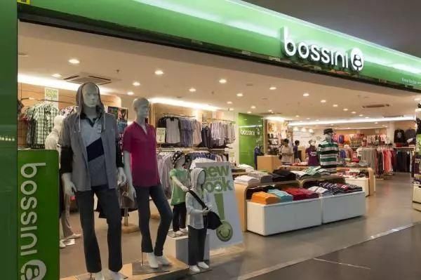 曾经比班尼路还火，成立6年就上市!如今亏损千万，打折都没人要!