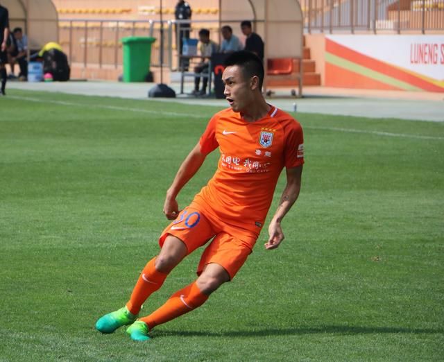 鲁能4人入选U23国足名单,前国青队长伤愈回归