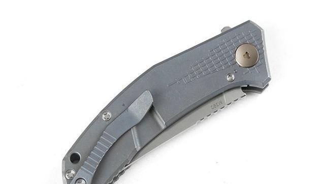 『鉴赏』「鉴赏」绿刺熊牛仔裤轴承折叠刀