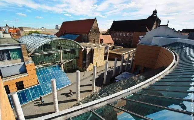  『中世纪』60几岁的古城堡之途为什么能一直维持“青春年少”？