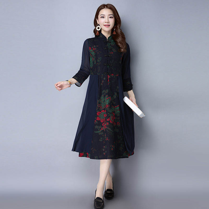 如果你不太美，就试试这样优雅的旗袍，素雅时尚，典雅矜贵韵悠扬