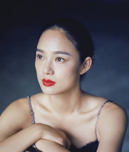 张家诚怼火箭少女粉丝：你们的偶像不配！没瞎说，看看他拍的周迅