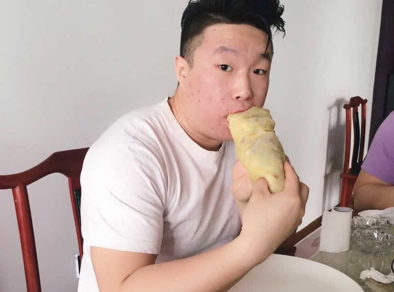 『生日』德云社烧饼生日,师兄弟集体放黑照,果然自己人黑起来下手才最狠