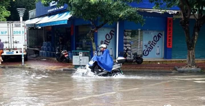 台风“韦帕”中午再次登陆广东！50台风预警生效，这些地方停课