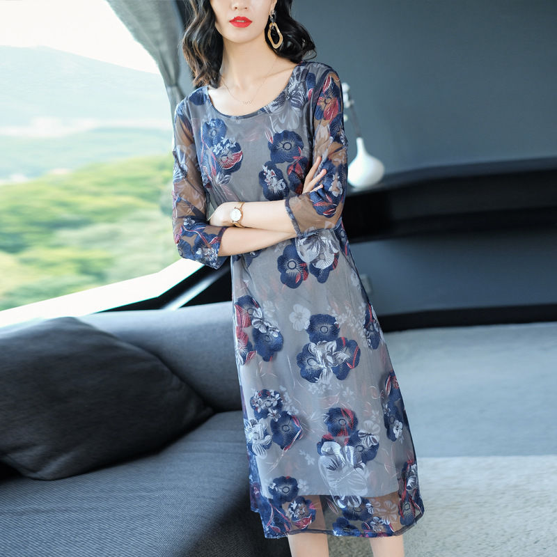 大屁股女人，紧身衣别穿!瞧下面女人这样穿，一个比一个惊艳