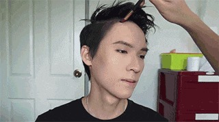 这年头,不仅约会女生需要泼卸妆水,约男生也需要好吗!