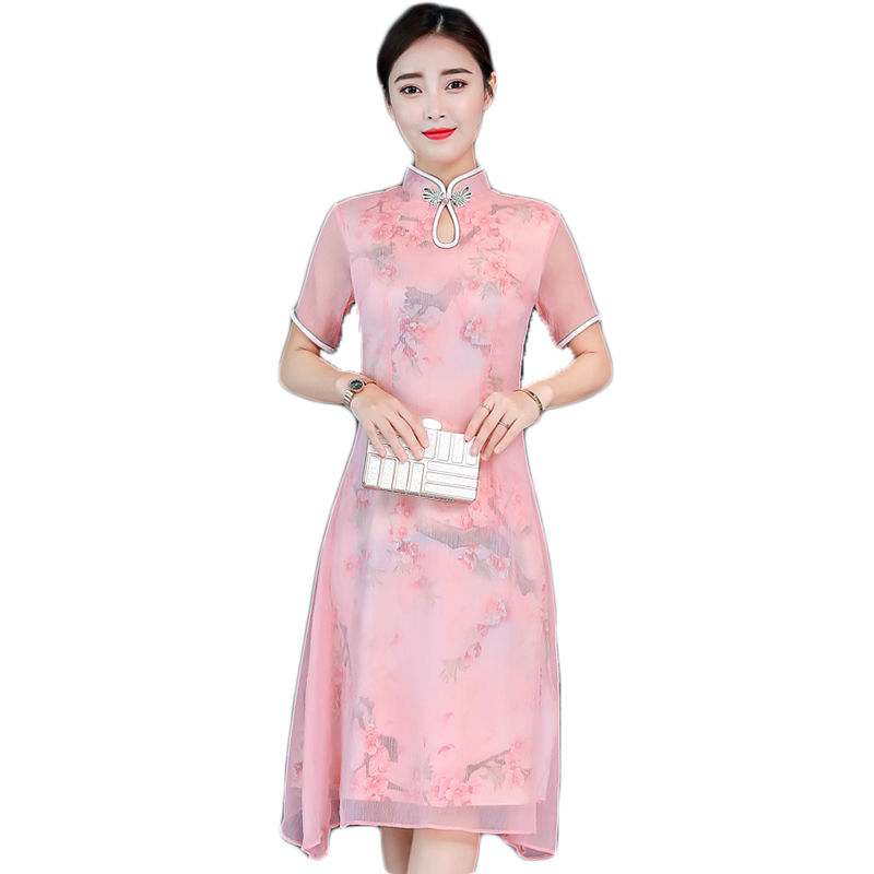 身材好的妈妈都这么穿，大气温婉，美如玉