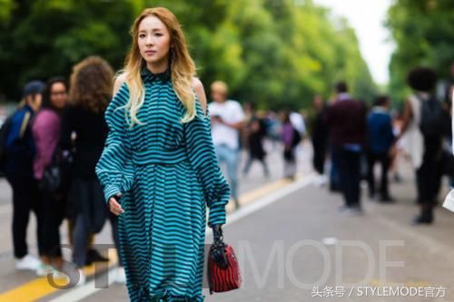 2018入秋的潮流裙装了解一下！