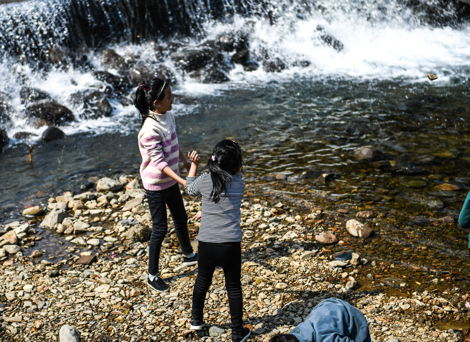 正是春时好风光，自驾皖南318小川藏线
