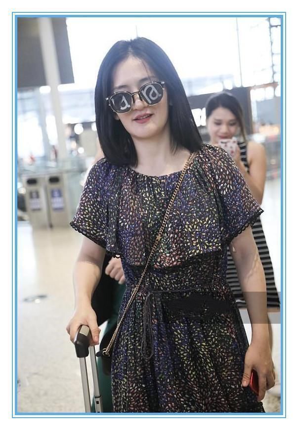 没有江疏影的气质真别穿碎花裙，像谢娜这样穿成大妈就尴尬了!