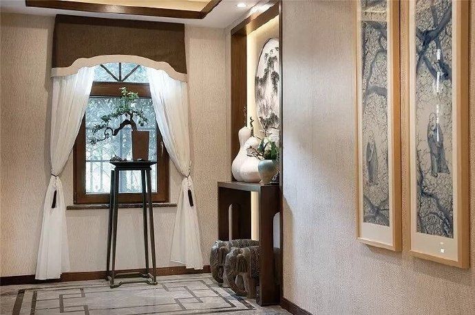 「明快」宁静的褐灰、儒雅的卡其、明快的皇室蓝和内敛的豆沙绿,共同诠释...