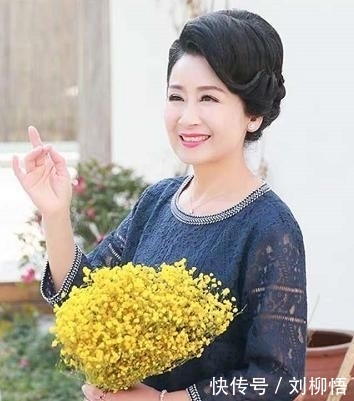  [优雅]40女人怎么穿漂亮有气质?精致的东京女人都喜欢如此穿搭春装