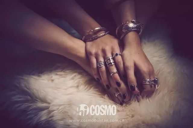时髦办|道理我都懂，所以到底哪些戒指叠戴最好看?