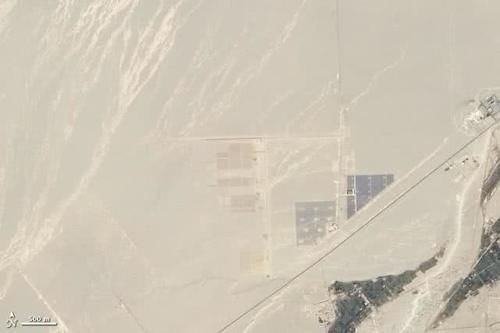  #我国#卫星发现我国荒漠正在“变黑”，大片阴影覆盖地面，发生