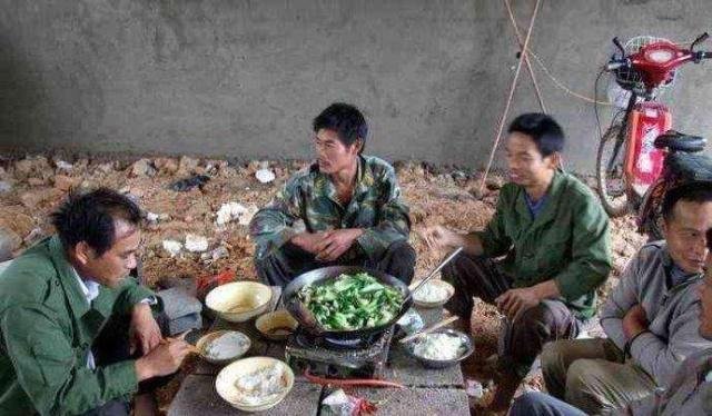 未来10年,农村80后日子怕是不好过,将面临3大难题,躲不掉！