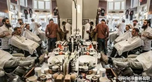 有些理发师剪头的时候都要问多久剪一次头发，这个有什么套路吗