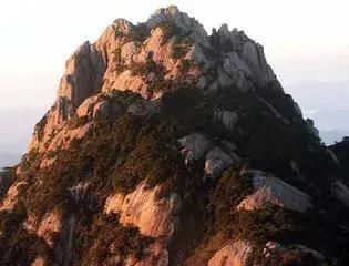 登高揽胜 云海情长