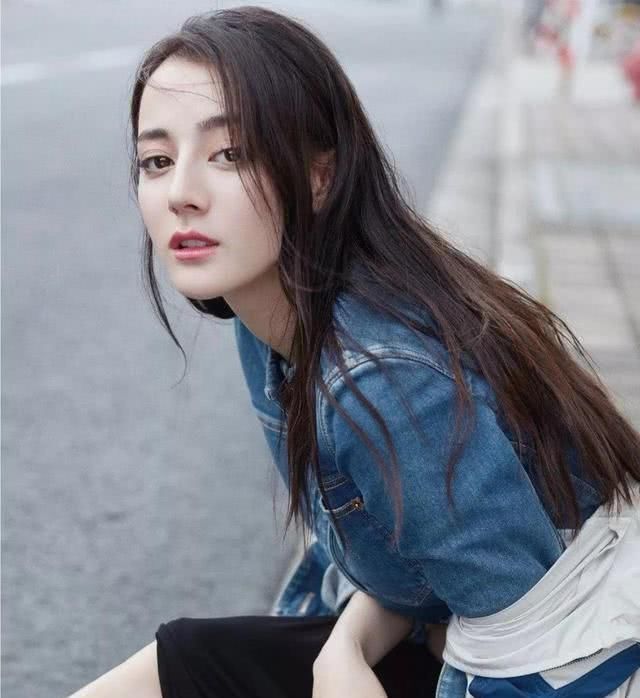  #颧骨突出#真正的美人在“骨”不在“皮”，脸上都有这5点，越老越有气质