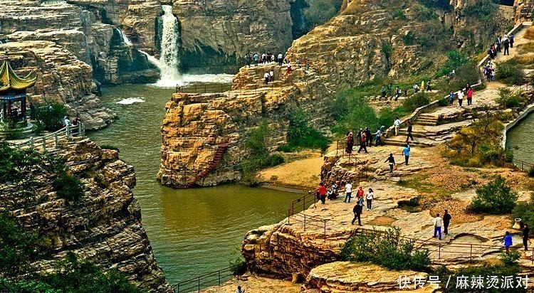 中国“最会隐身”的村子:村民数千年生活在井底,不许游客留宿!