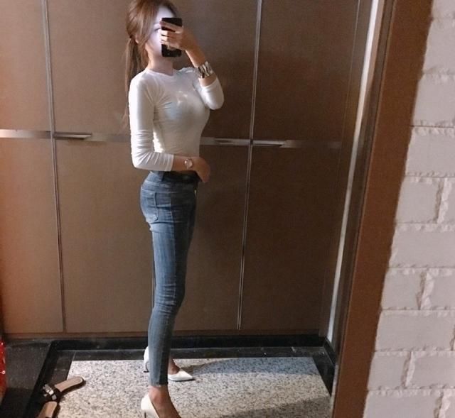 紧身牛仔裤，穿出女人好身材！