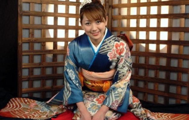 2万人民币能换33万日元，这钱在日本能干什么？网友：马上存钱去