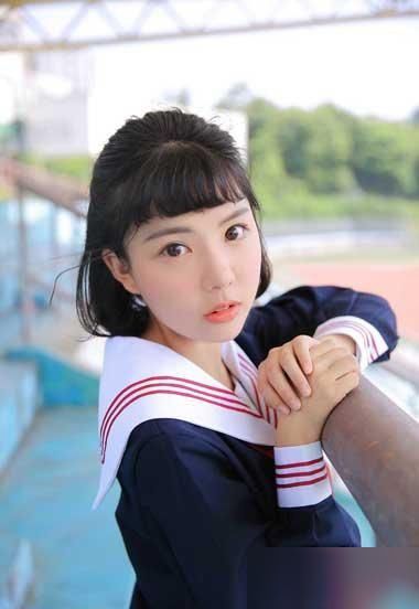 10款中学生比较潮流的扎发发型!