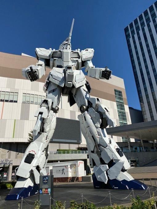  【台风】台风过后，日本那个等身高达不仅没倒，反而被台风给洗