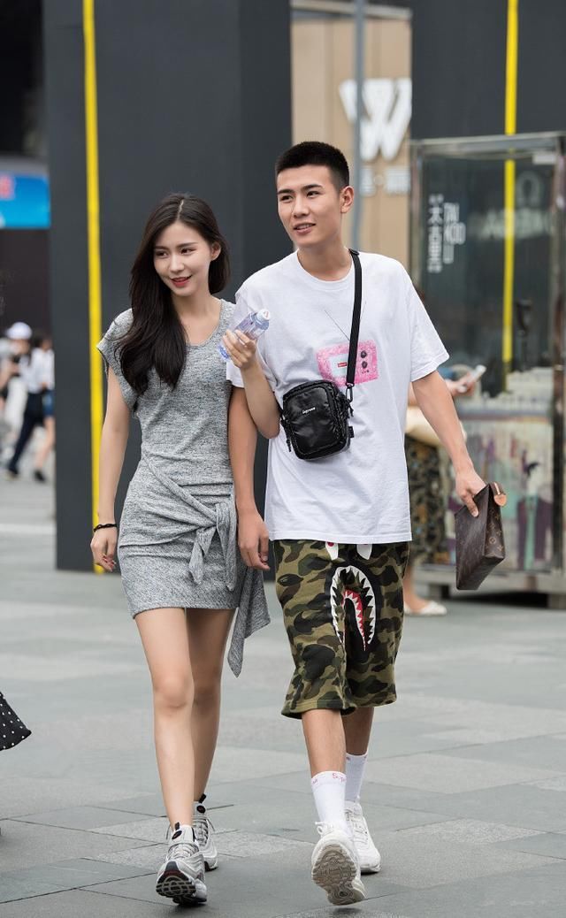 街拍，夏日魅力穿搭，让你的美知性质感，温婉内敛!