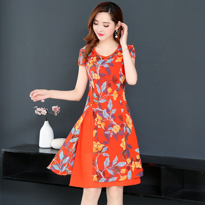 姐姐结婚,妈妈竟然一袭旗袍出场,惊艳了全场~