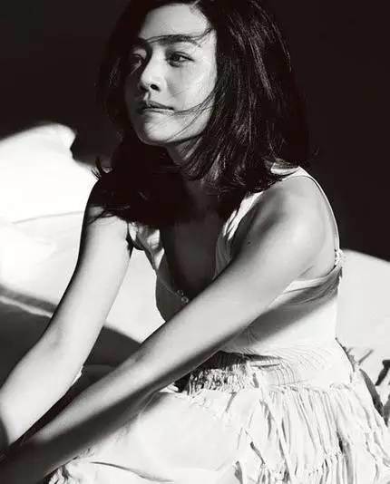 陈妍希瘦身成功拍大片，公开4个秘诀瘦到只剩锁骨！