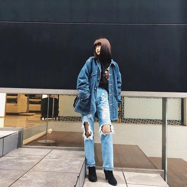 年仅21岁身高167的横田成当红的杂志麻豆,坐拥日圈26万粉丝,超