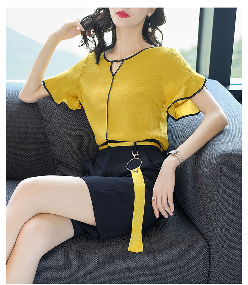 难怪老婆阔腿裤扔了，原来短裤套装上新款，清凉迷人魅力四射