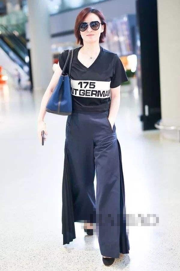 人到四十还如此水灵，真想问问蒋勤勤是不是吃了“防腐剂”!