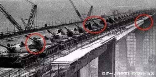 许世友用118辆坦克验收长江大桥，此国看后效仿，结果出现裂缝！