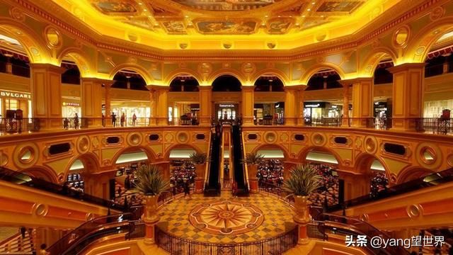 我国一个“土豪”城市，人均GDP达50万，这也是一个购物天堂