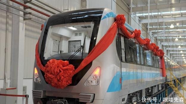 国内建造地铁最慢的2座城市，一个地下全是文物，一个地下全是水