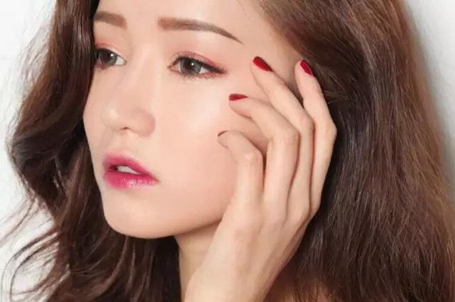 看完这些素人的化妆前后对比，觉得自己的化妆术是个渣