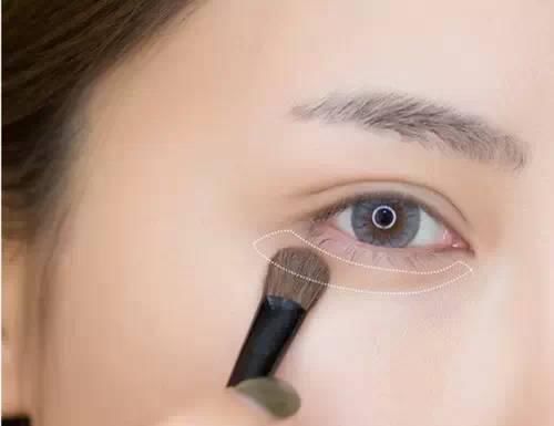 学昆凌“混血妆”，你也能遇到周董那样帅老公