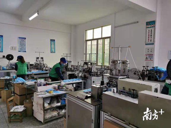  吴川市：吴川企业技术转型成功，破解口罩生产紧缺的耳带子辅料