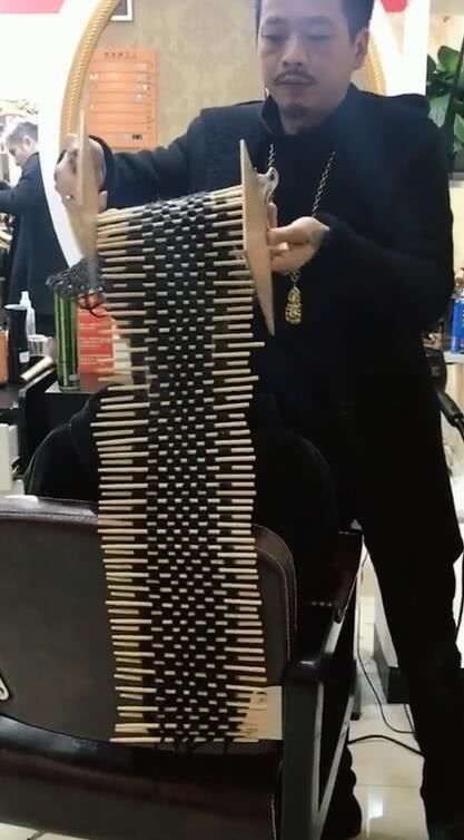 美女花三个小时做出新发型，在街上回头率极高，全街人都在看她