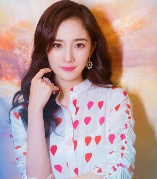  [发际]知名发型师透露，这3种发型留久后，发际线容易往后移，你占几个