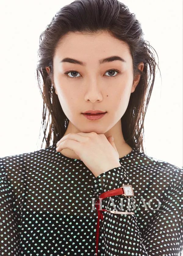 张柏芝的混血感是哪来的,这种"不健康"肤质在加分?