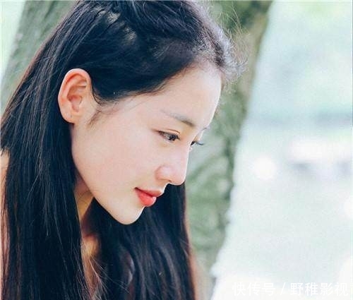 『天生』女生脸上要是有这7个特征, 是天生“美人脸”, 中3个颜值就很高!