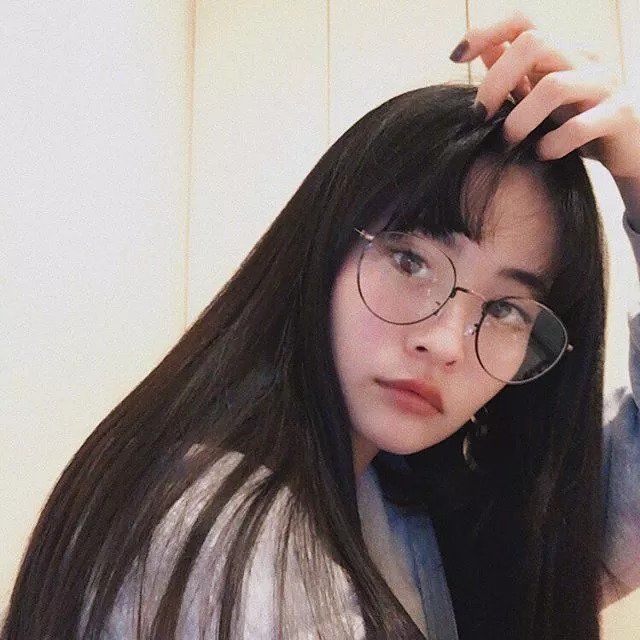 年仅21岁身高167的横田成当红的杂志麻豆，坐拥日圈26万粉丝，超