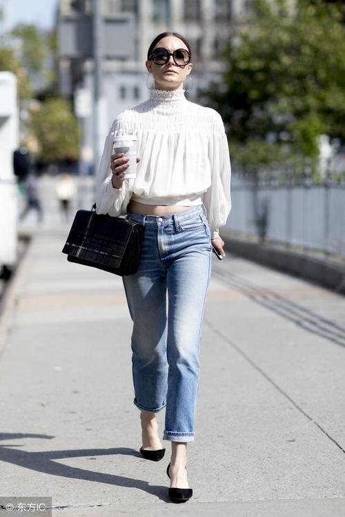 又到了“衬衫”受宠的季节，赶紧学着搭配起来