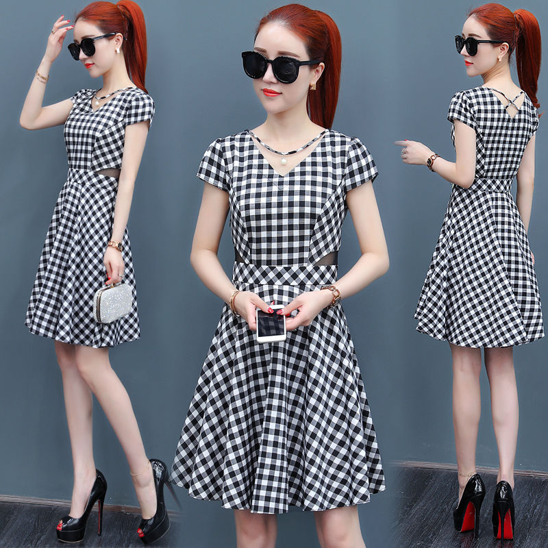 女人丰满才更好看!看下图女人穿“流氓裙”，妩媚性感女人味十足