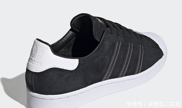 烫金■黑色烫金低调奢华!全新贝壳头 Superstar 下月发售